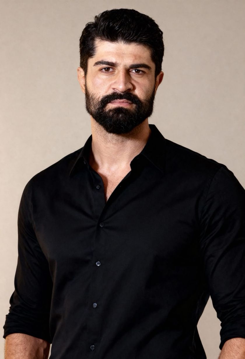Retrato de Cícero Alves, de camisa preta